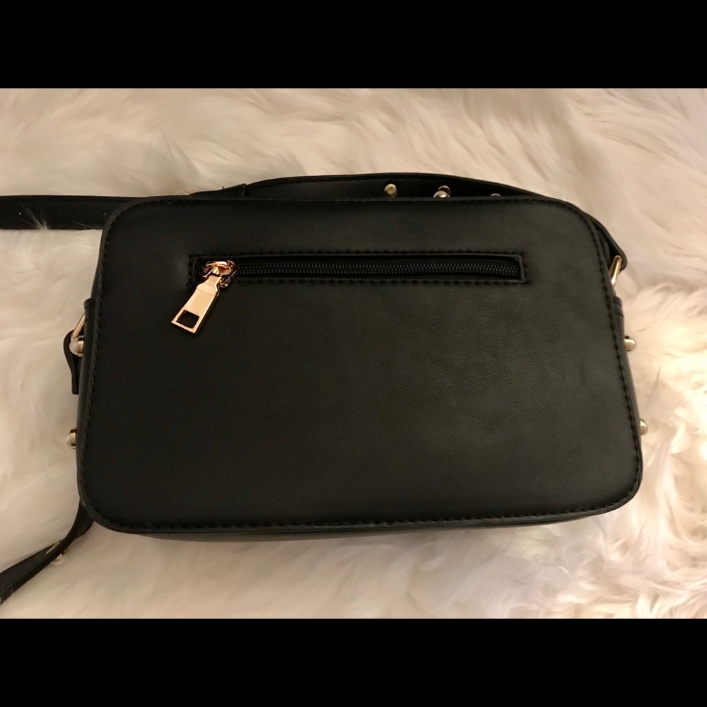 SOLD 🚨Boxy Messenger Bag with Faux Pearl Accents - Picture 7 of 8